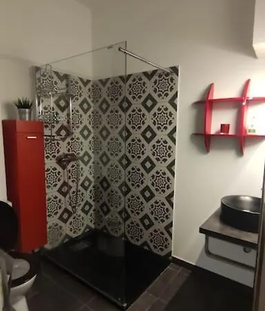 Spacieux 4 Pieces De Type Bourgeois Art-deco Lägenhet *